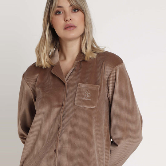 62904-0 - Pigiama aperto a maniche lunghe a righe in ciniglia cannettè