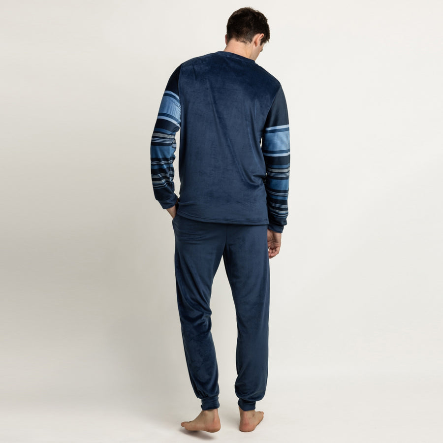64803-0 - Pigiama ciniglia girocollo con polsini maglia rigata