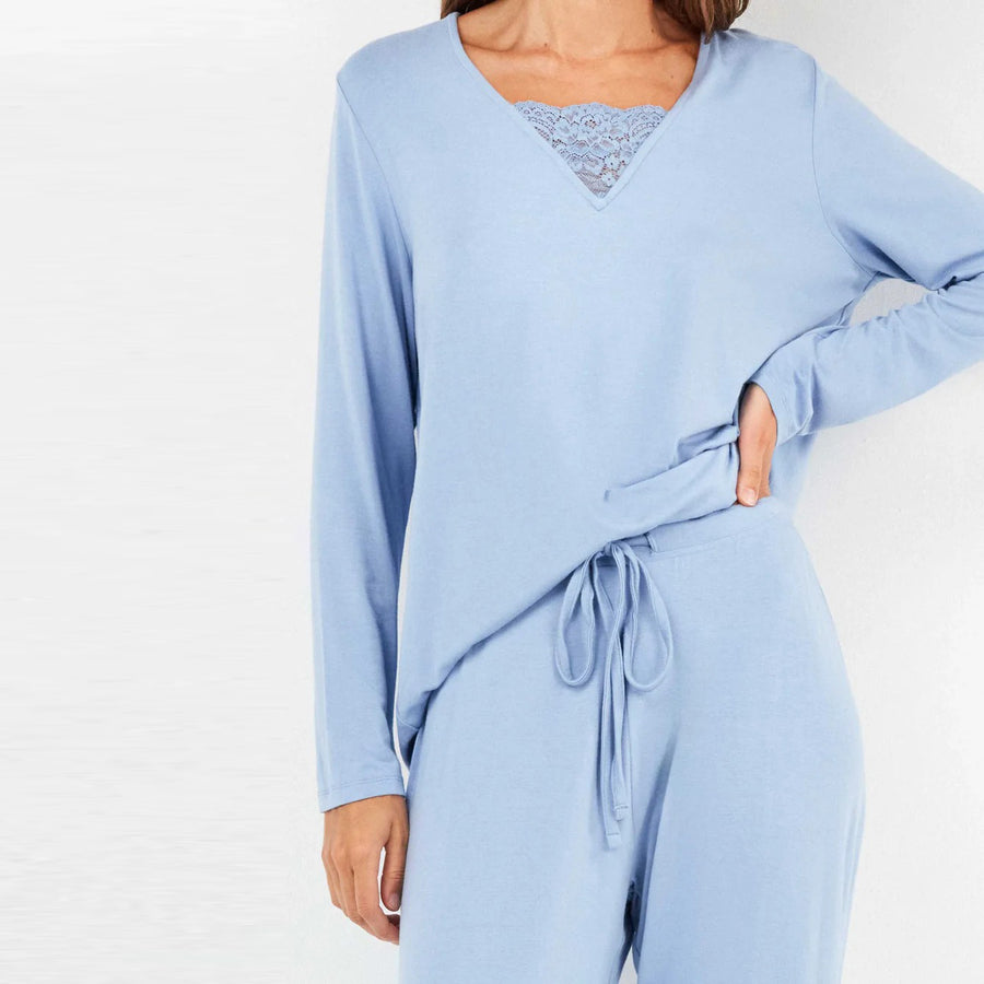 2/20318S - Pigiama monocromatico in viscosa con nastro sul petto e vita regolabile