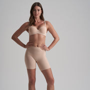 Smooth essentials Mid Waist Short