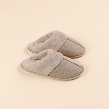 PF3318 - Pantofola donna in acrilico ed eco agnellinoNoidìnotte