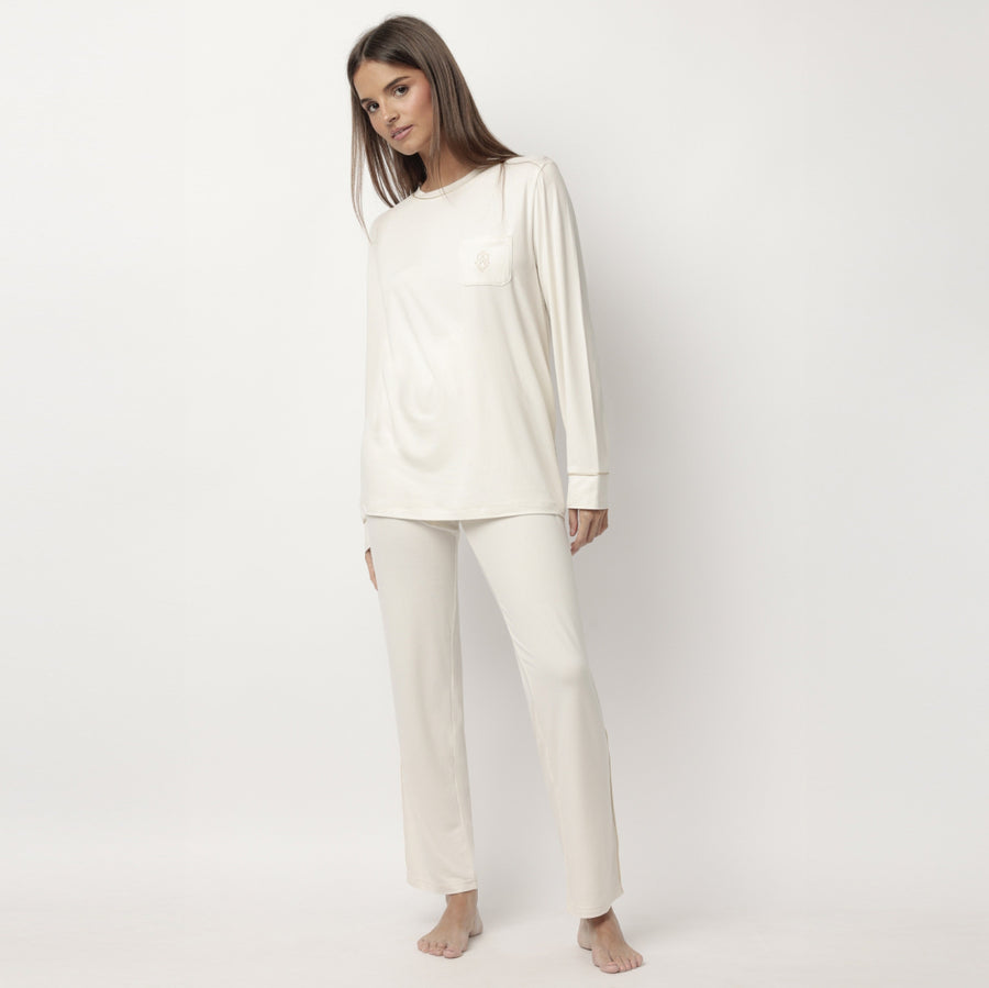 62643-0 - Pigiama in modal girocollo con rifiniture in raso