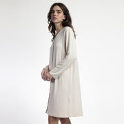 61428-0 - Camicia da notte scollo a V con bordo in raso a contrasto