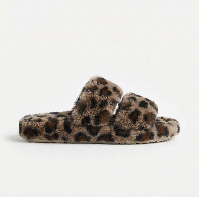 69212-0 - Pantofole da donna con stampa animalier