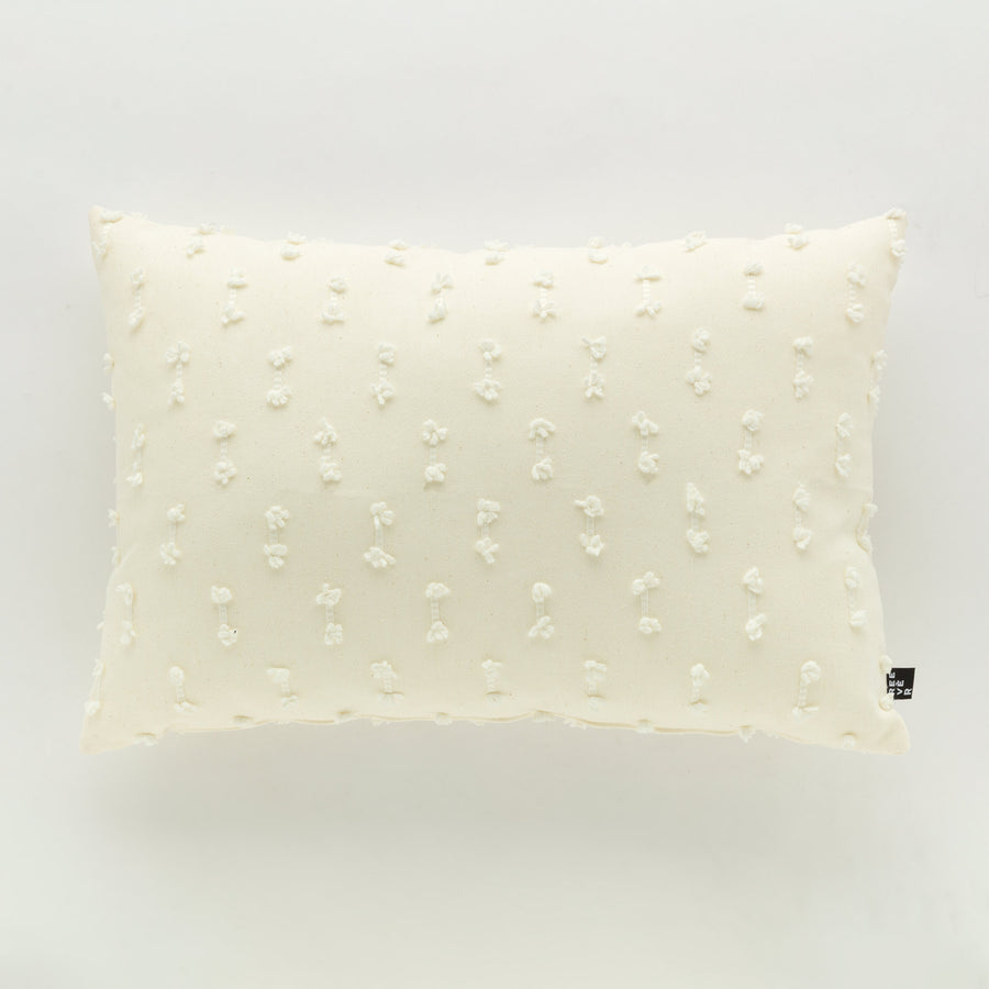 Cora Cuscino Arredo 40x60cm con applicazioni a rilievo