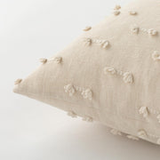 Cora Cuscino Arredo 40x60cm con applicazioni a rilievo