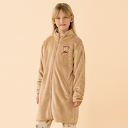FE2679AB - Vestaglia bambina in coral fleece a collo alto e manica lunga, con comode tasche laterali