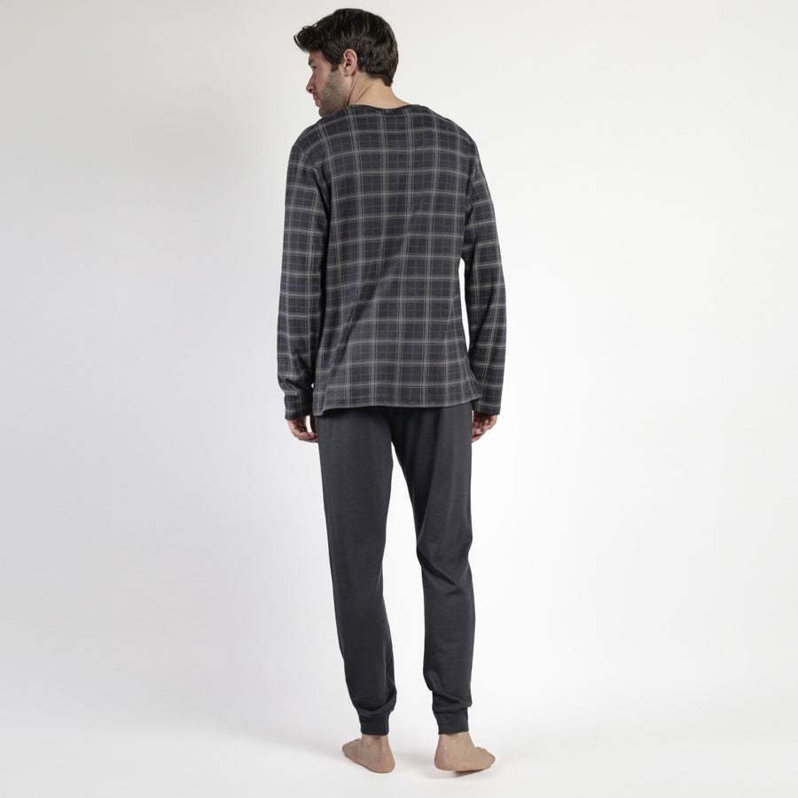 63797-0 - Pigiama in caldo cotone con maglia quadri e pantalone con polsini