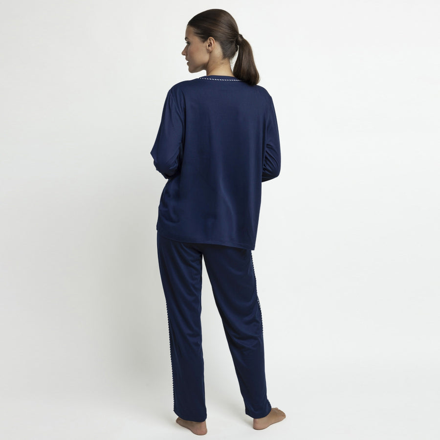 64605-0 - Pigiama in morbida maglia con maniche lunghe e scollo a V