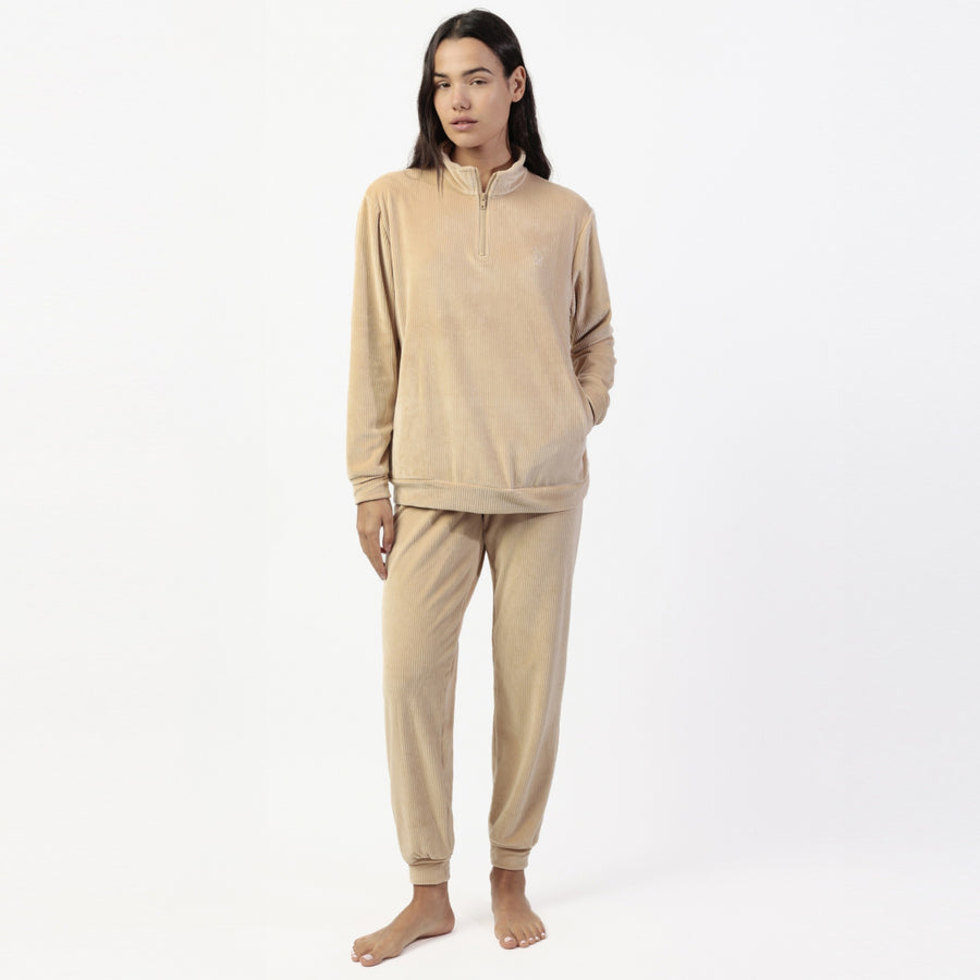 63649-0 - Morbido pigiama in velluto elasticizzato double-face, collo alto con zip e pantaloni lunghi