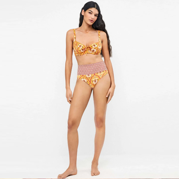 2/30397 - Costume due pezzi con slip vita alta regolabile e reggiseno con ferretto