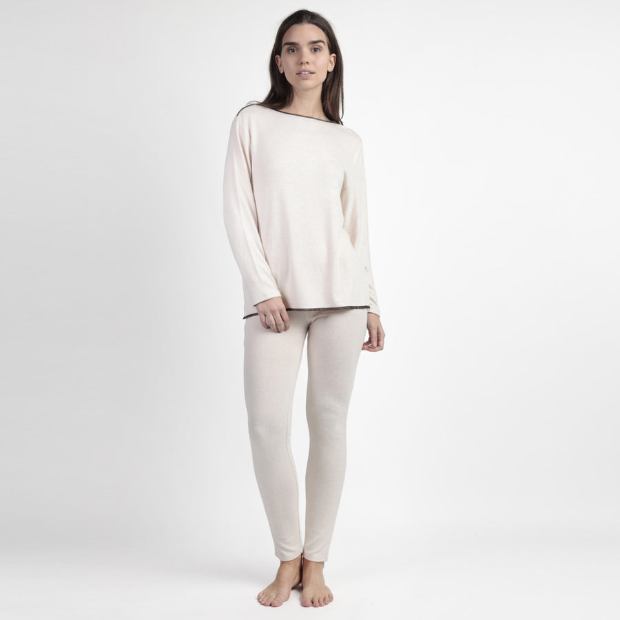 63628-0 - Pigiama elegante a maniche lunghe da donna con inserti in raso