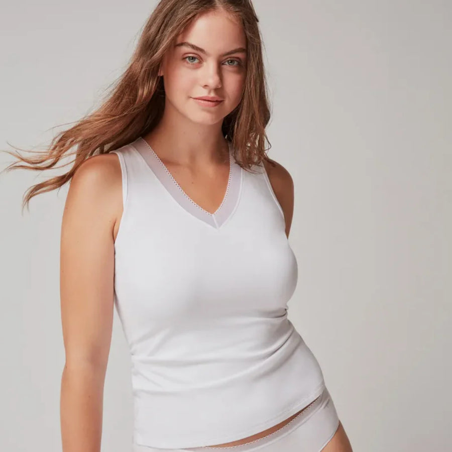 1/0146 - Canotta con spalla larga e dettagli in pizzo