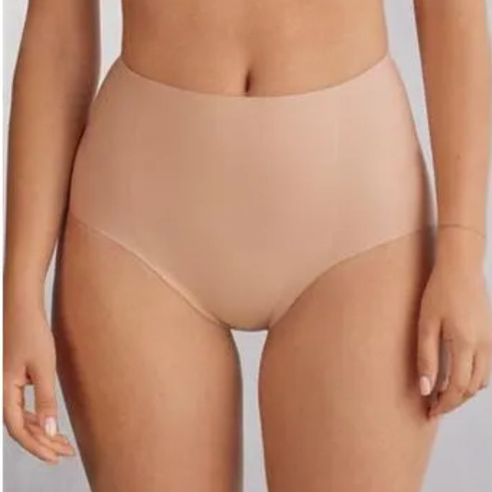 Slip con leggero effetto shaping senza cuciture - Slip Midi Invisible