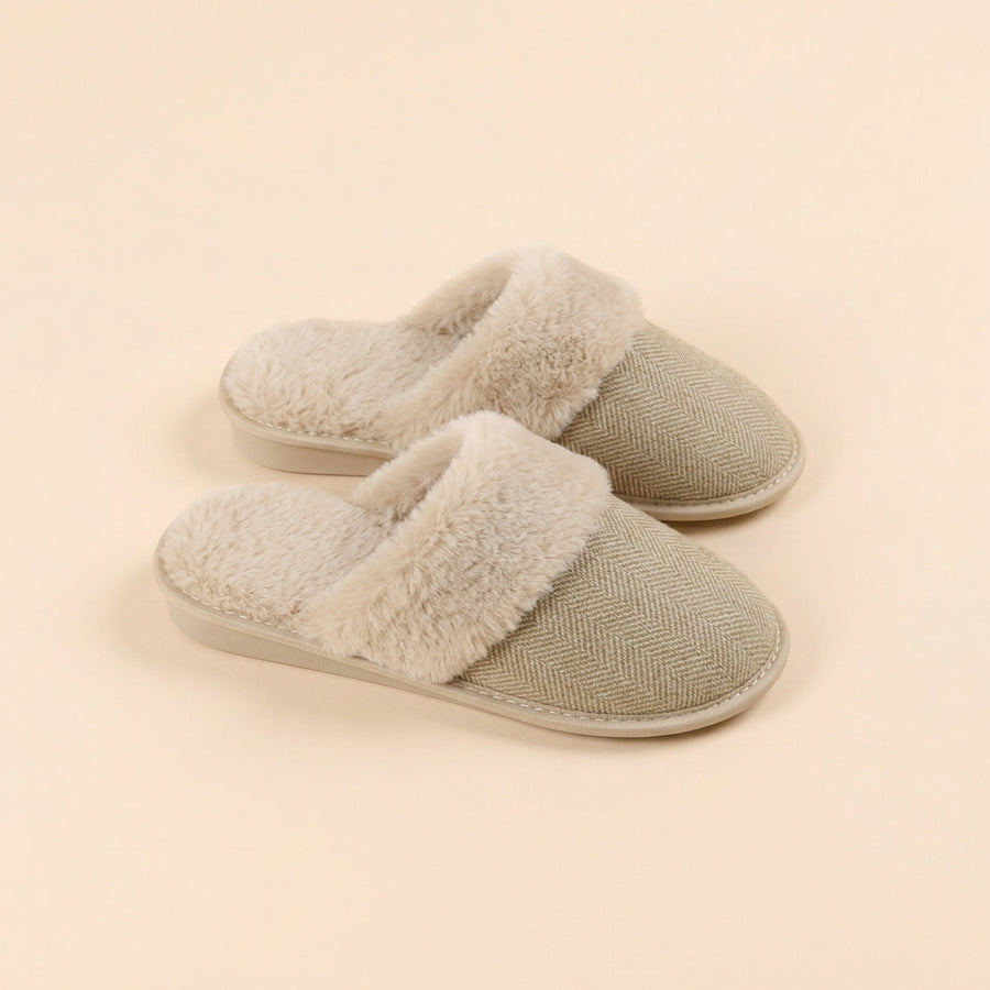 PF3299 - Pantofola da donna in ed eco pelliccia