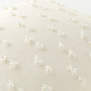 Cora Cuscino Arredo 50x50cm con applicazioni a rilievo