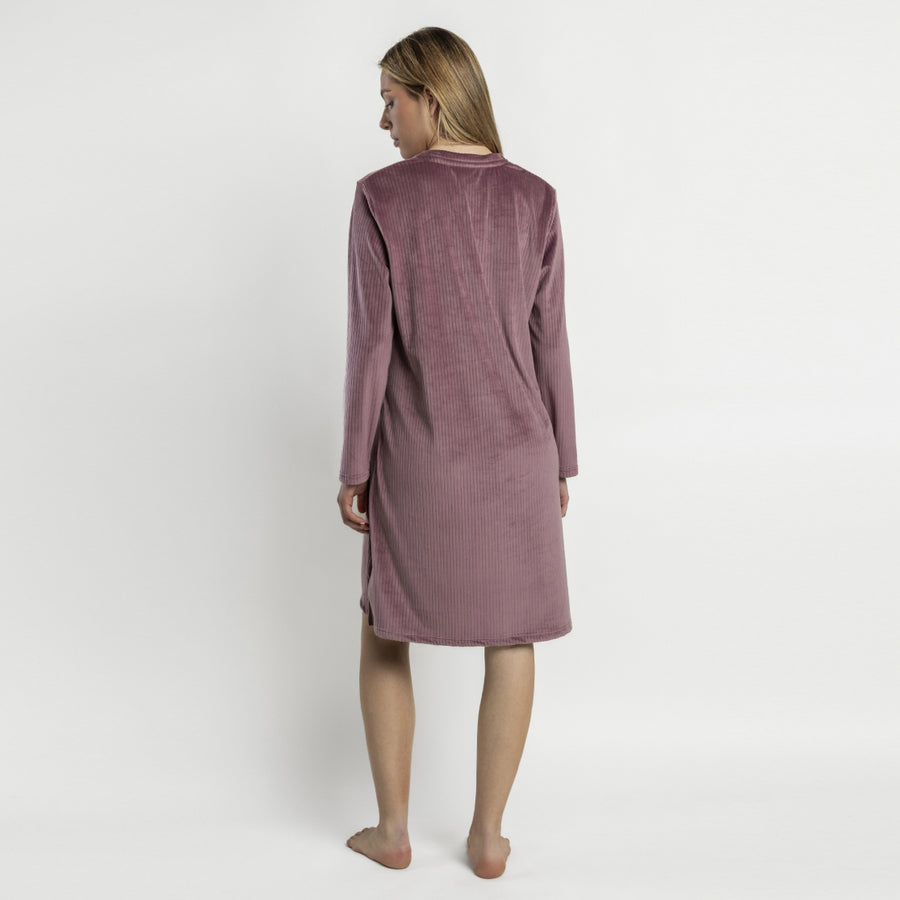 61557-0 - Camicia donna in un caldo e morbido tessuto di velluto
