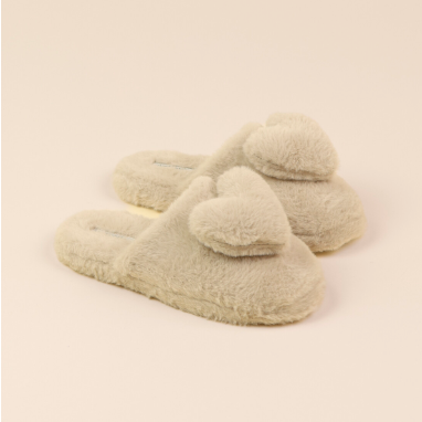 PF3303 - Pantofola donna in eco pelliccia heart Noidìnotte