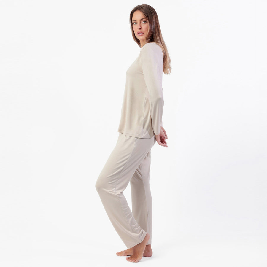 63646-0 - Pigiama in modal con collo in raso