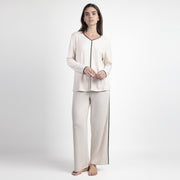 63627-0 - Pigiama elegante da donna a maniche lunghe con scollo a V