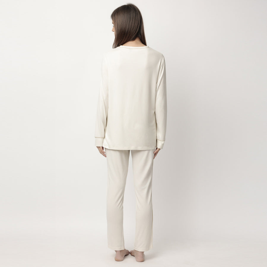 62643-0 - Pigiama in modal girocollo con rifiniture in raso