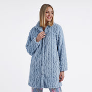 67040-0 - Vestaglia in coral effetto treccine con bottoni