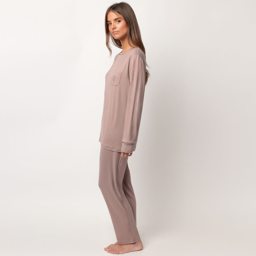 62643-0 - Pigiama in modal girocollo con rifiniture in raso